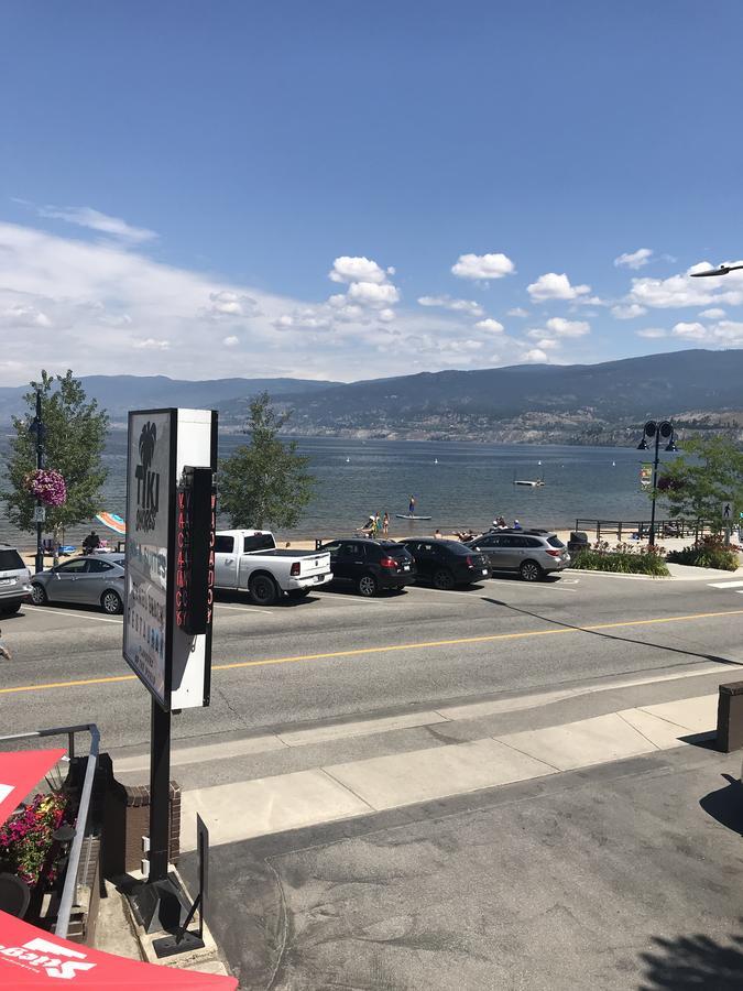 Tiki Shores Inn & Suites Penticton Esterno foto